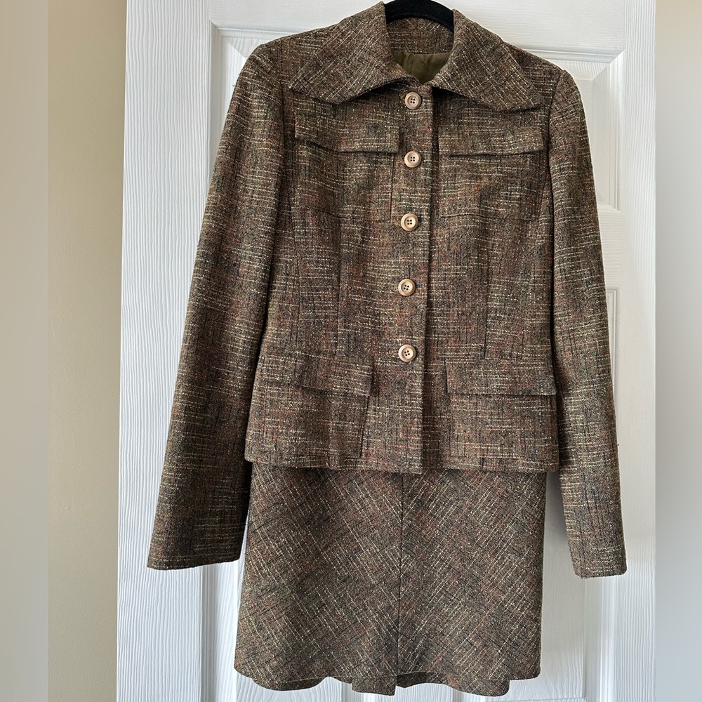 Skirt jacket suit tailored size 4-6